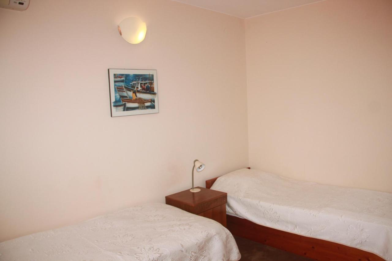 Family Hotel Emilia سوزوبول المظهر الخارجي الصورة