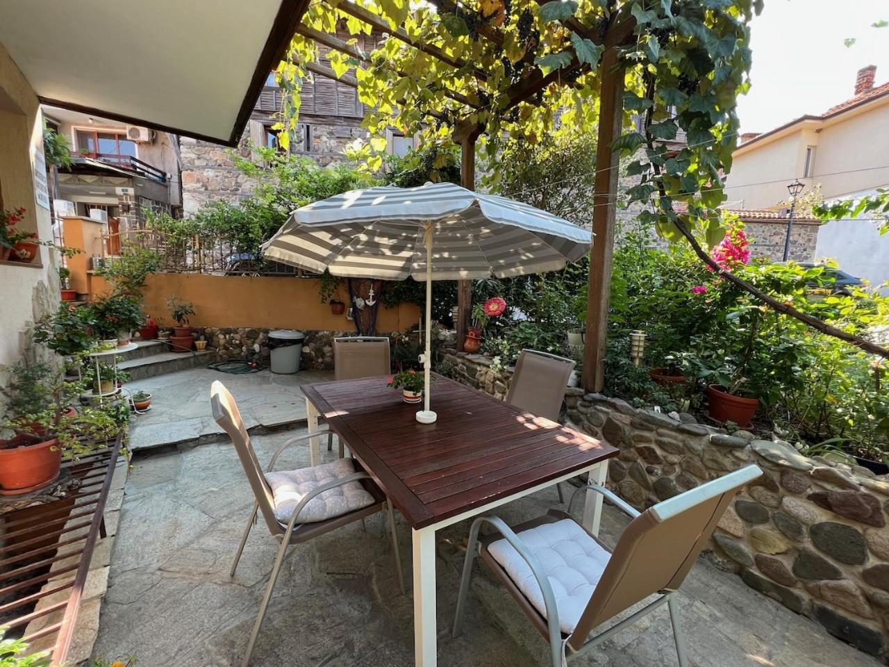 Family Hotel Emilia سوزوبول المظهر الخارجي الصورة