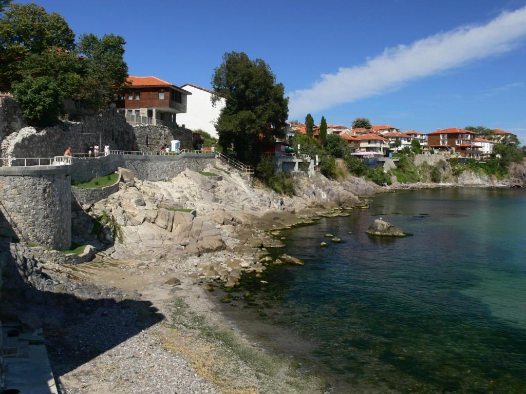 Family Hotel Emilia سوزوبول المظهر الخارجي الصورة